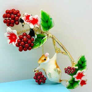 Cute Mouse Picking Raspberries Brooch Animal Brooch Mouse Flower Pin